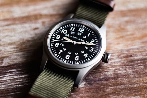 hamilton khaki field mechanical.